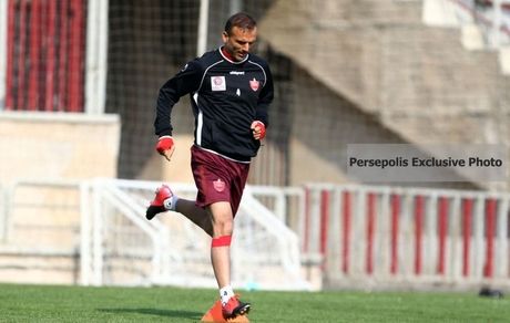 کاپیتان پرسپولیس خواهان افزایش قراردادش شد