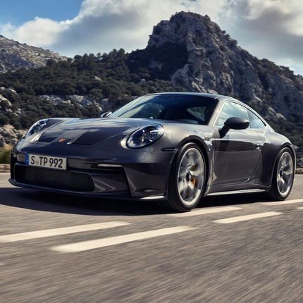 معرفی خودروی پورشه  911 GT3 تورینگ با ۵۰۲ اسب بخار قدرت