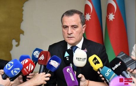 وزیر خارجه آذربایجان: اقدامات لازم برای حفظ روندهای مثبت موجود در روابط با ایران را انجام خواهیم داد