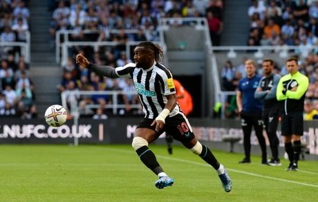 باشگاه الاهلی عربستان، ستاره نیوکاسل را خرید