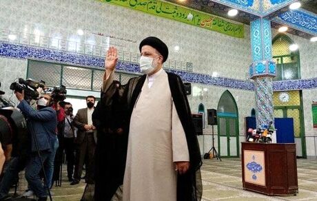 سیدابراهیم رئیسی رای خود را به صندوق انداخت