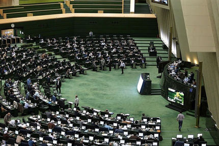 ثبت نام اولیه داوطلبان انتخابات مجلس شروع شد