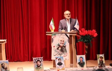 حسینی: دانشجویان اجازه ندهند روحیه پرسشگری آنها به انحراف کشانده شود