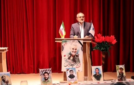 حسینی: دانشجویان اجازه ندهند روحیه پرسشگری آنها به انحراف کشانده شود