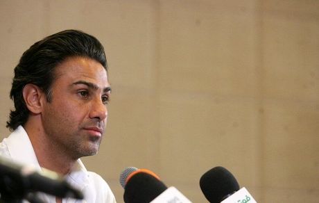 تکذیب جدایی فرهاد مجیدی از استقلال و سرمربیگری در امارات