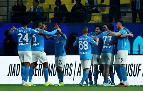 برد ۶ گله ناپولی در سری آ