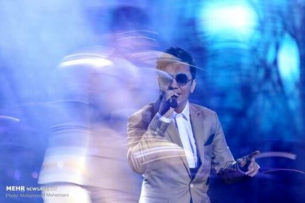 محسن ابراهیمزاده کنسرت میدهد