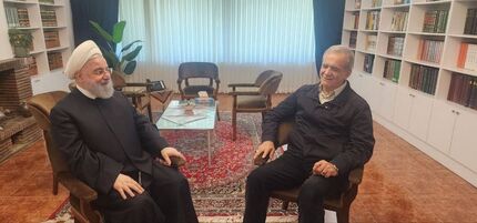 حسن روحانی از مسعود پزشکیان حمایت کرد