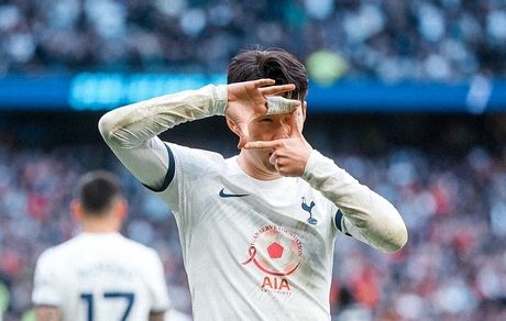 لیگ برتر انگلیس: تاتنهام برد / چلسی متوقف شد