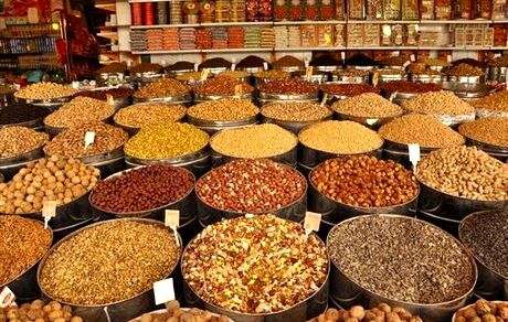 سردرگمی صادرکنندگان خشکبار در ورود ارز/ درخواست حذف نیم درصد عوارض صادراتی