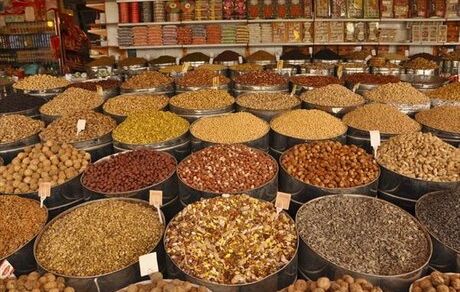 سردرگمی صادرکنندگان خشکبار در ورود ارز/ درخواست حذف نیم درصد عوارض صادراتی
