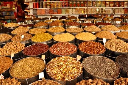 سردرگمی صادرکنندگان خشکبار در ورود ارز/ درخواست حذف نیم درصد عوارض صادراتی