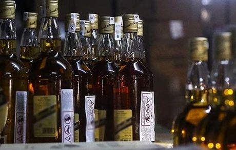 افزایش شمار قربانیان مسمومیت با مشروبات الکلی تقلبی در پایتخت ترکیه به ۸۱ نفر