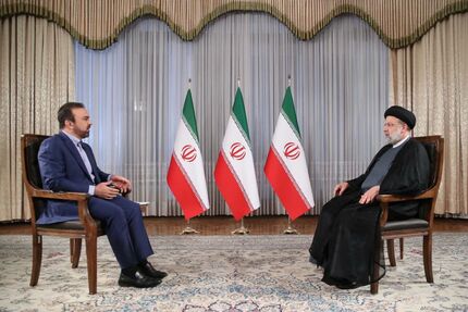 مشکلی برای کالاهای اساسی نداریم / محور ما در مذاکرات، منافع مردم است /  واردات ۴۰ میلیون دوز واکسن تا آخر شهریور ماه قطعی شده است