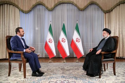 مشکلی برای کالاهای اساسی نداریم / محور ما در مذاکرات، منافع مردم است /  واردات ۴۰ میلیون دوز واکسن تا آخر شهریور ماه قطعی شده است