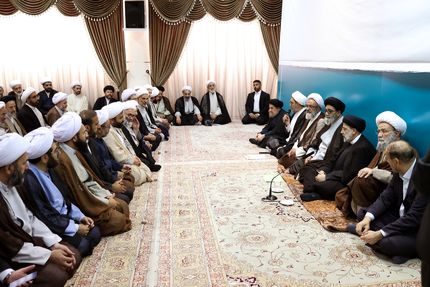 رئیس جمهور: با ساختن ایرانی قوی می‌توان از چالش‌ها عبور کرد