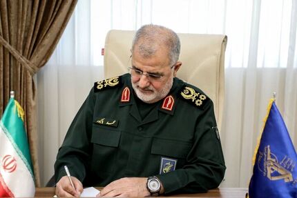 علی شمخانی و فرمانده کل سپاه به شهادت رسیدند
