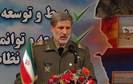 حاتمی: مقاومت، فشار حداکثری را به التماس حداکثری دشمن تبدیل می‌کند