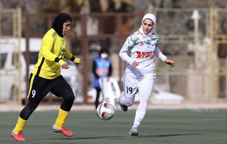 برد پرگل مدافعان عنوان قهرمانی لیگ برتر فوتبال زنان