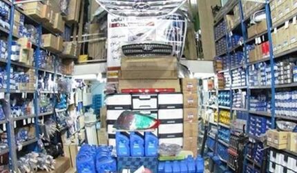 کشف انبار احتکار ۶۰ میلیارد ریال قطعات خودرو در پاکدشت