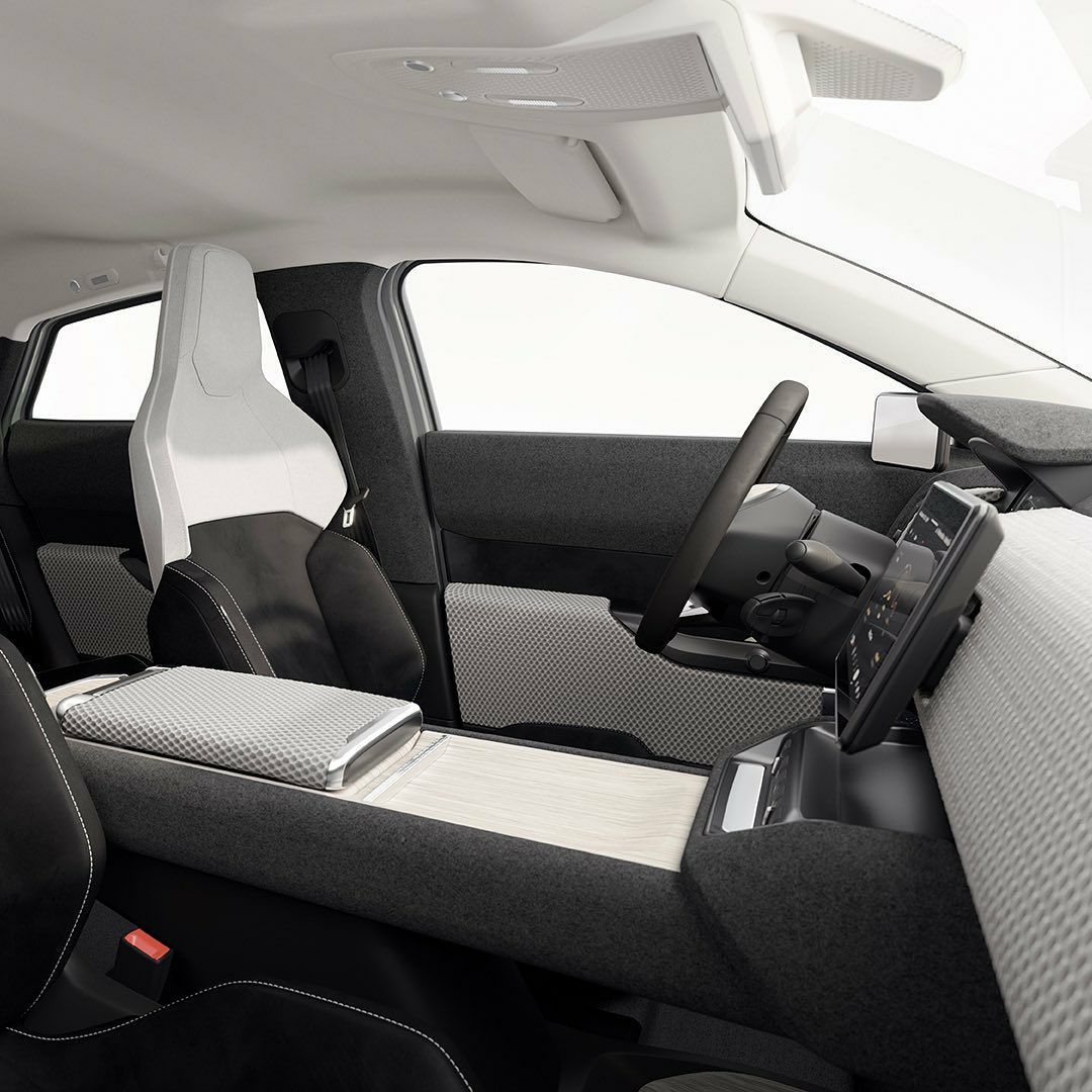 اولین خودروی خورشیدی آماده تولید جهان 