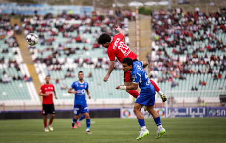 بازی کسل‌کننده و خواب‌آور استقلال و تراکتور در تبریز گلی نداشت