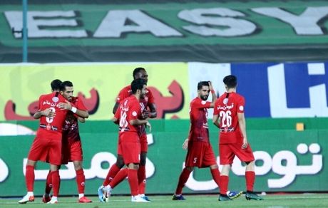 فنونی‌زاده: پرسپولیس برای بازیکنان جدید جای آزمون و خطا نیست