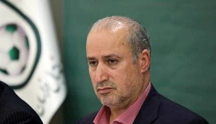 فرار رئیس فدراسیون فوتبال از لغو حضور داوران زن در دربی