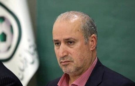 فرار رئیس فدراسیون فوتبال از لغو حضور داوران زن در دربی