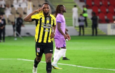 ادامه رقابت الاتحاد و الهلال برای قهرمانی عربستان