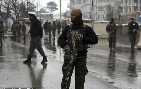 
آمریکا و طالبان به توافق «کاهش خشونت» نزدیک شدند
