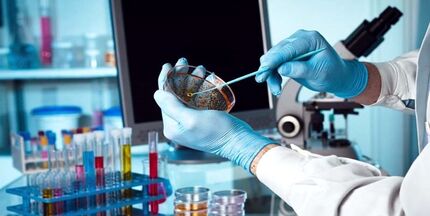 تهیه برنامه جامع «دانش بنیان» برای 60 دانشگاه علوم پزشکی کشور/فعالیت 1670 شرکت دانش بنیان حوزه سلامت