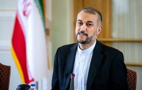 طلاب حوزه علمیه قم: اشتباهات دولت روحانی را تکرار نکنید / گفته مذاکره با آمریکا را هرچه سریع تر اصلاح کنید