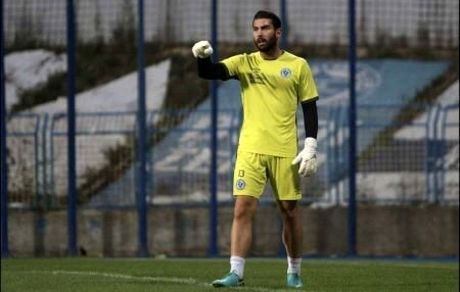 گلر خارجی استقلال نیامده جدا شد