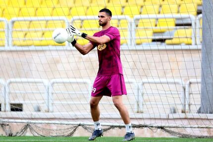 دروازه‌بان پرسپولیس، قرضی جدا شد