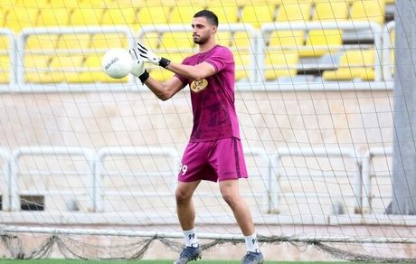 دروازه‌بان پرسپولیس، قرضی جدا شد