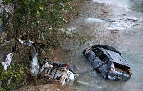 سیل در کالیفرنیا؛ حدود ۱۰۰۰ نفر در یک پارک ملی گرفتار شدند