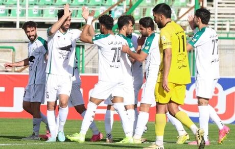 برد ذوب آهن با سرمربی جدید و فرار از انتهای جدول