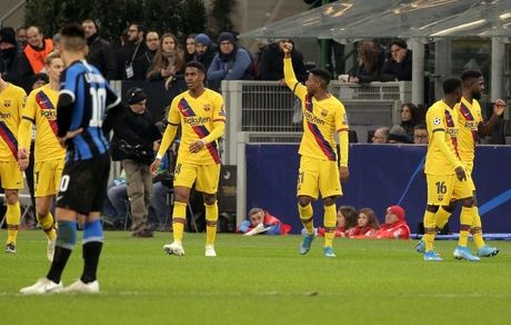 خوشبختی دورتموند در شب تلخ اینتر و آژاکس