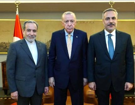 عراقچی: ایران هموازه آماده تعامل و همکاری با کشورهای منطقه برای صلح است