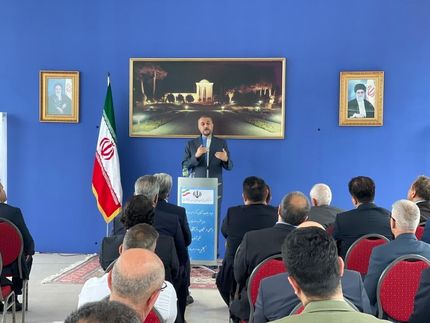 دیدار وزیر امور خارجه کشورمان با جمعی از ایرانیان فرهیخته مقیم آلمان