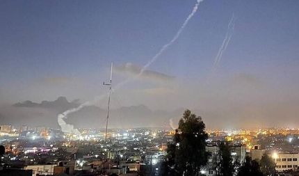 در حمله مقاومت، فرودگاه بن گورین بسته شد