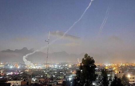 در حمله مقاومت، فرودگاه بن گورین بسته شد