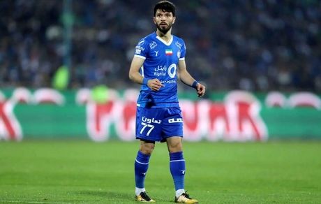 هافبک ازبک استقلال به اردوی این تیم در دوبی اضافه شد