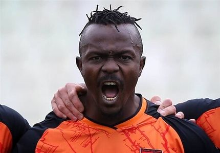 مهاجم مورد توجه پرسپولیس در رفسنجان ماندنی شد