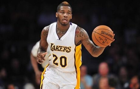 تیم بسکتبال ذوب آهن یک بازی از NBA جذب کرد