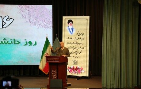وزیر علوم: دانشگاه بدون دانشجو معنا ندارد