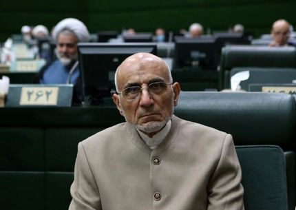 تصویر جنجالی میرسلیم با گوشی آیفون