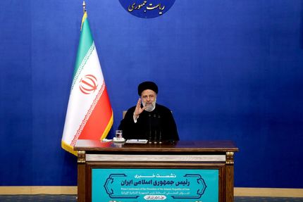 اختلال و سرعت پایین اینترنت تقصیر دولت قبل است / دیدار با جو بایدن فایده‌ای ندارد