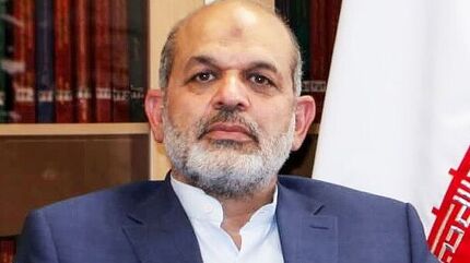 وزیر کشور: زائران به هیچ وجه به سمت مرزها حرکت نکنند/ پلیس برای مسدود کردن مسیرها آماده است